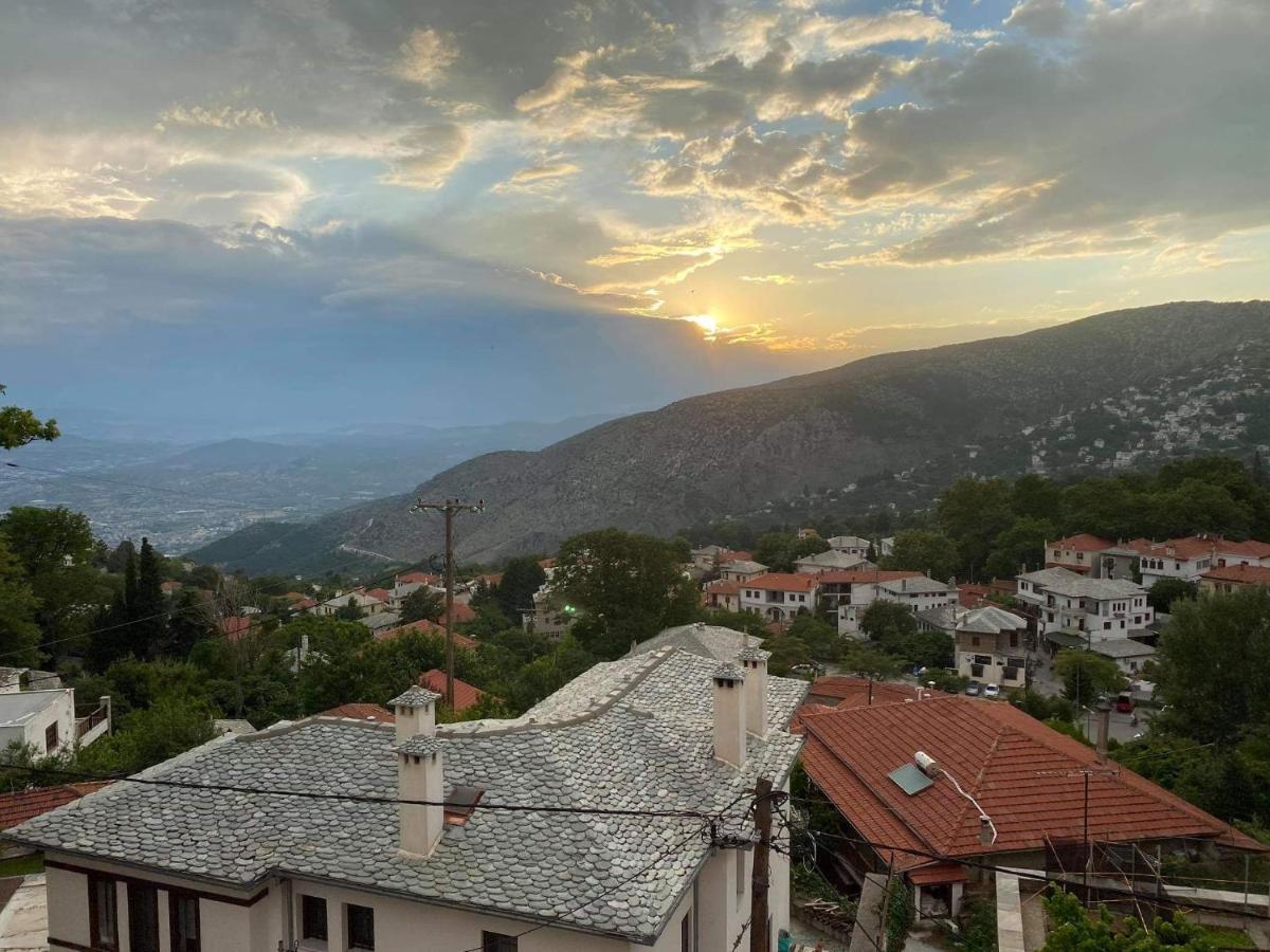 Karavos Hotel Portaria  Luaran gambar