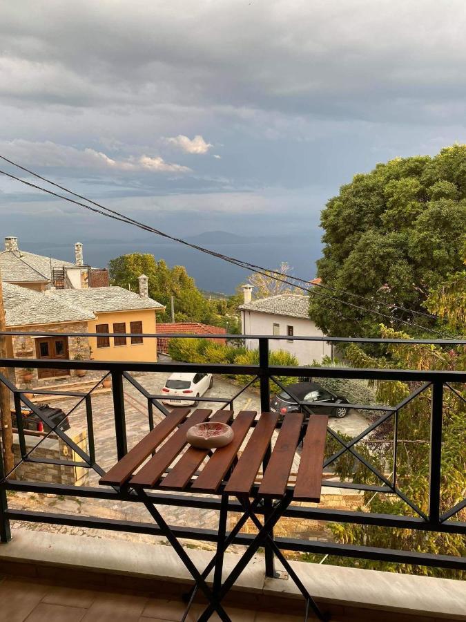 Karavos Hotel Portaria  Luaran gambar