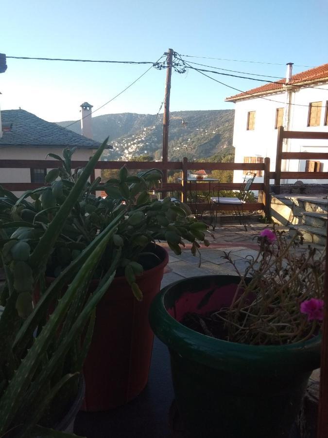 Karavos Hotel Portaria  Luaran gambar