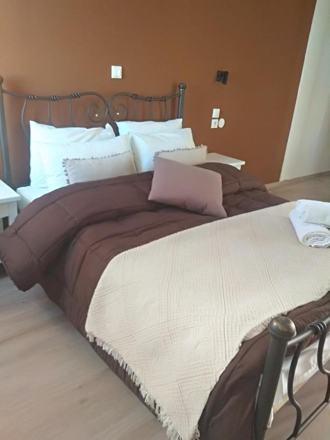 Karavos Hotel Portaria  Luaran gambar