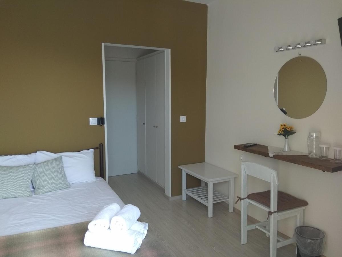 Karavos Hotel Portaria  Luaran gambar