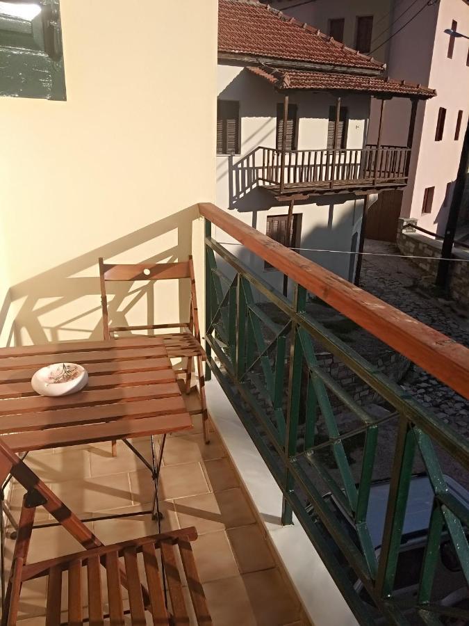 Karavos Hotel Portaria  Luaran gambar